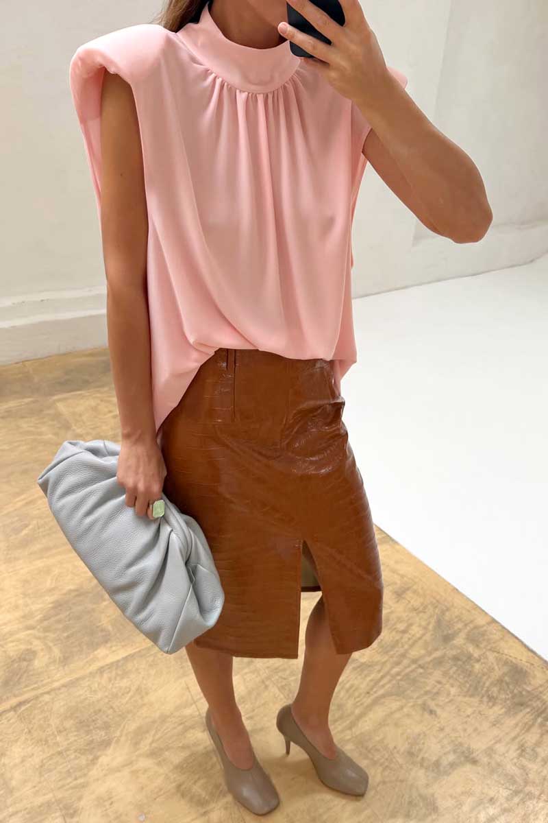 BROWN (1).jpg