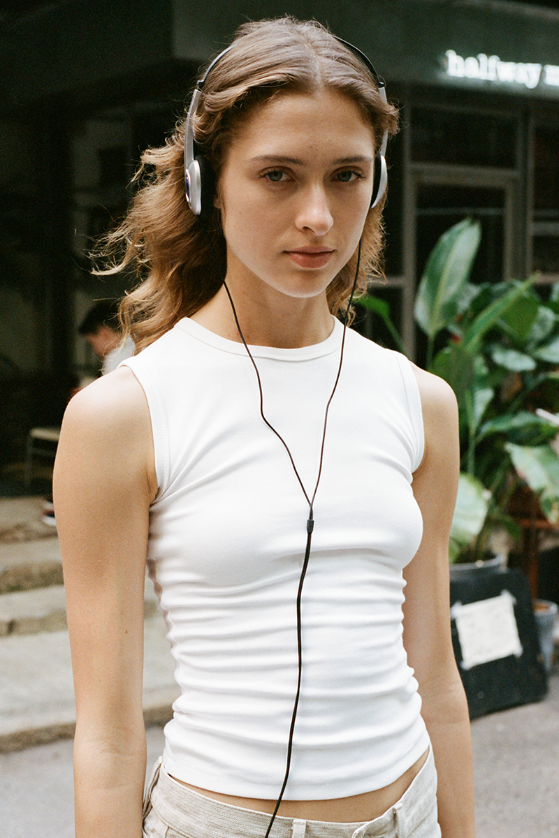 Sleeveless Slim Fit Ribbed Tank Top