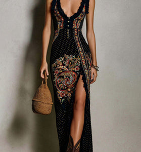 BLACK (1).jpg