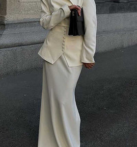WHITE (1).jpg
