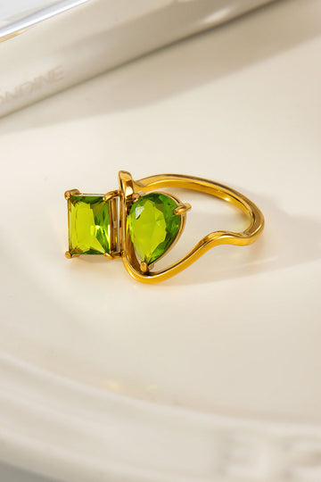 GREEN