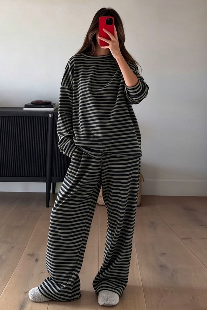 BLACK (1).jpg