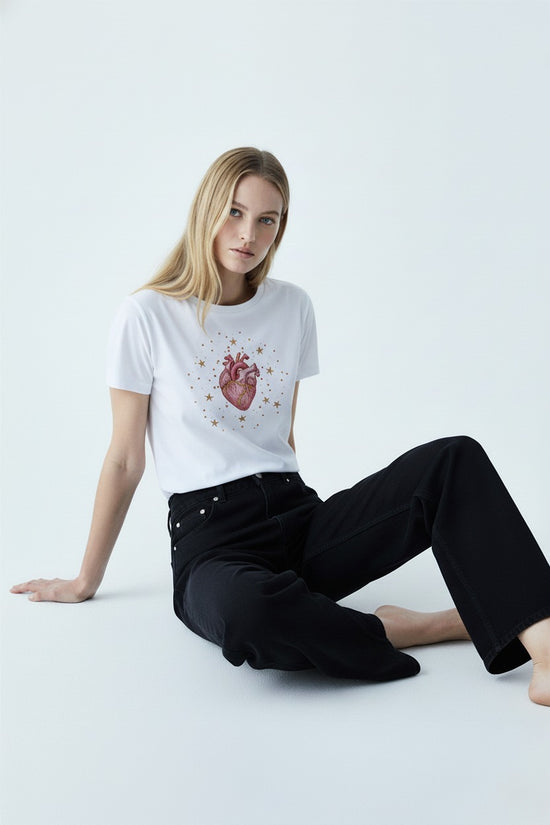 Minimal Heart Outline T-Shirt