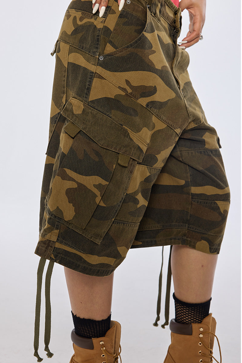 Loose Fit Camouflage Cargo Shorts