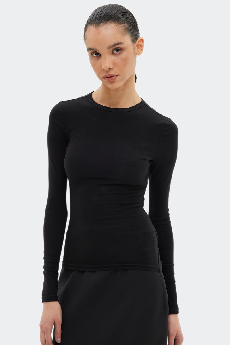 Long Sleeve Stretch Fitted Tee