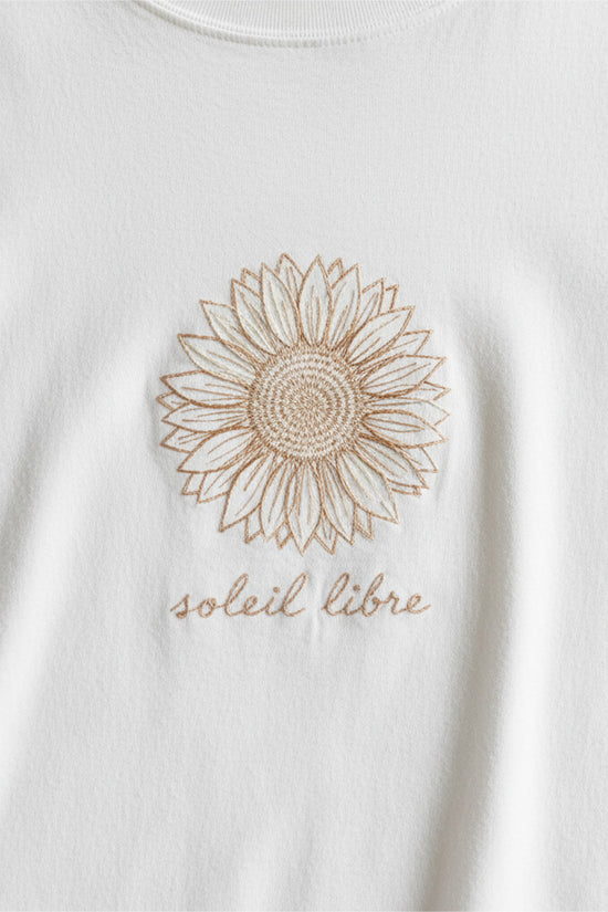 Soleil Libre Sunflower Embroidered T-Shirt