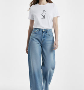 Minimal Cat Outline Embroidered T-Shirt