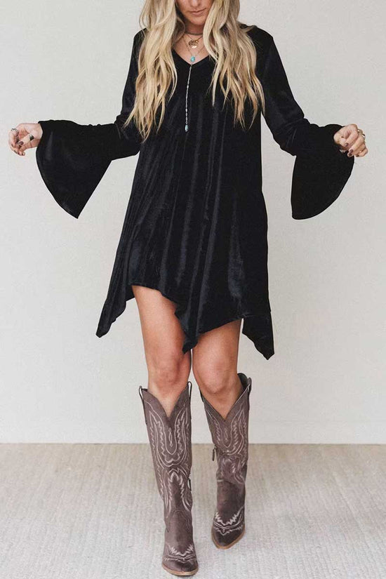 BLACK (1).jpg