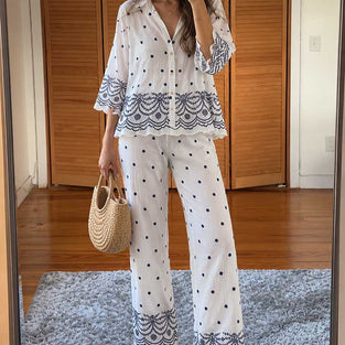 WHITE (1).jpg