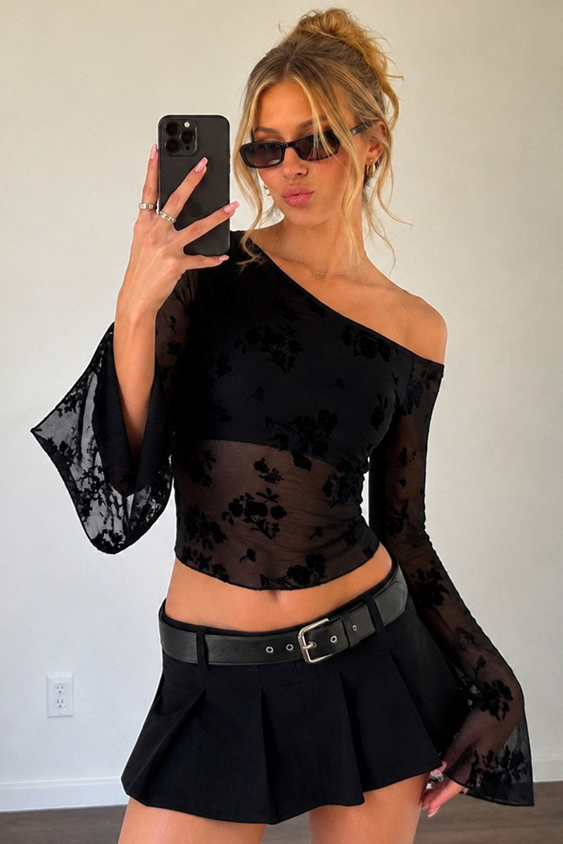 BLACK (3).jpg