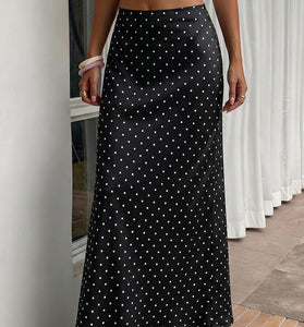 BLACK (1).jpg