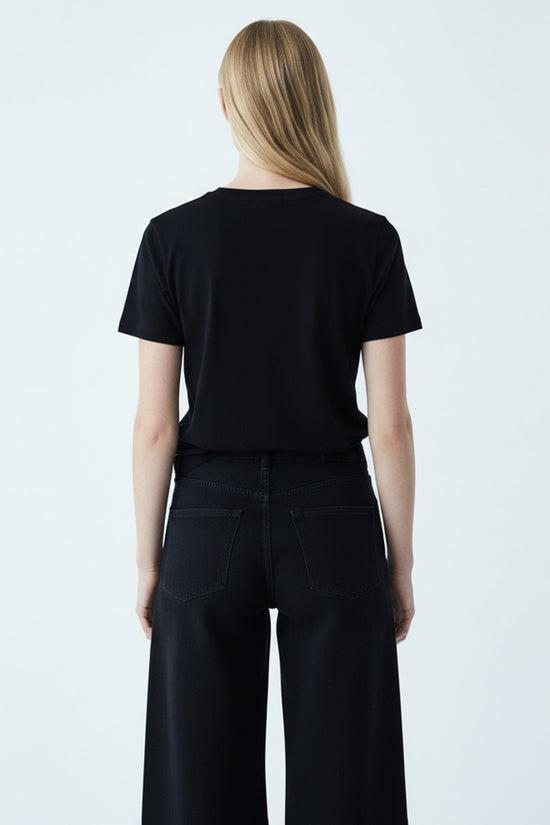 Minimal Heart Outline T-Shirt