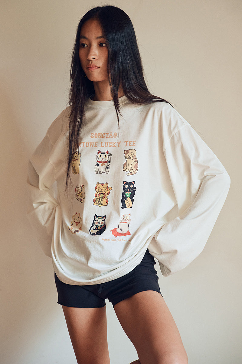 Oversized Lucky Cat Graphic Tee