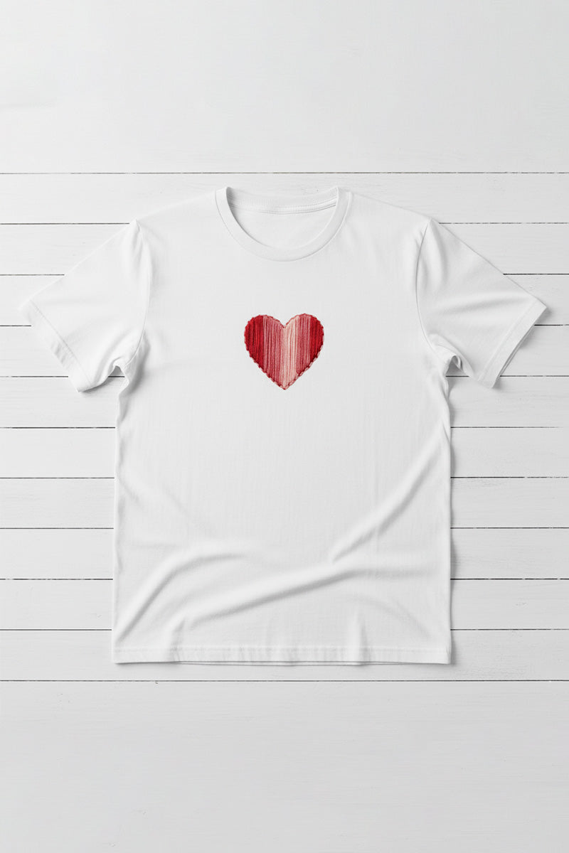 Minimal Heart Graphic T-Shirt