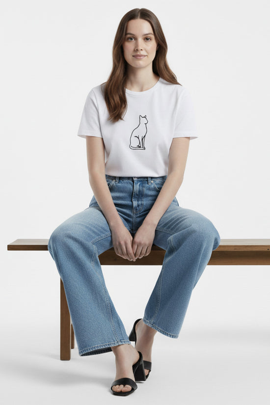 Minimal Cat Outline Embroidered T-Shirt