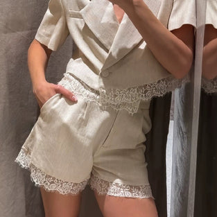 WHITE (1).jpg