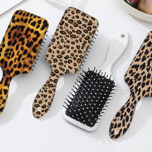 Chic Leopard Pattern Hairbrush