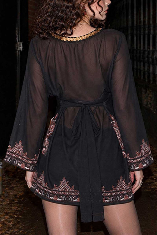 BLACK (3).jpg