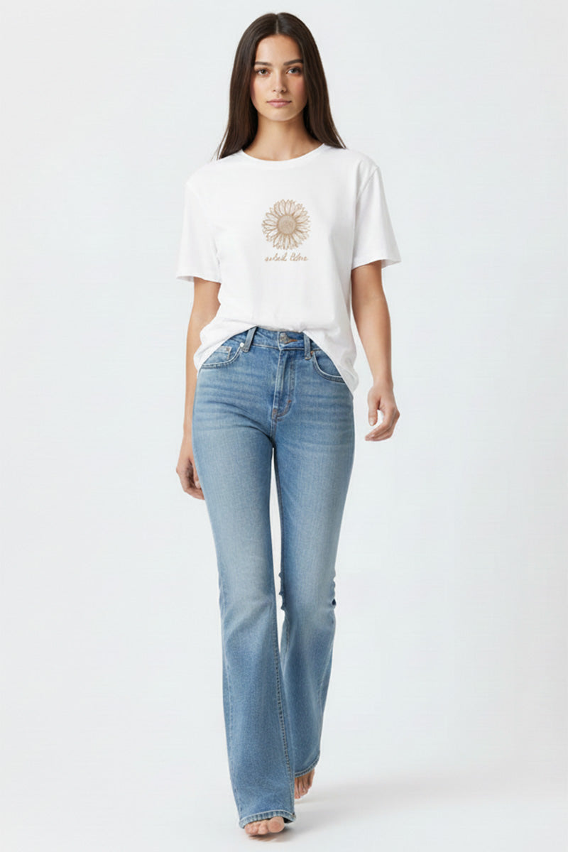 Soleil Libre Sunflower Embroidered T-Shirt