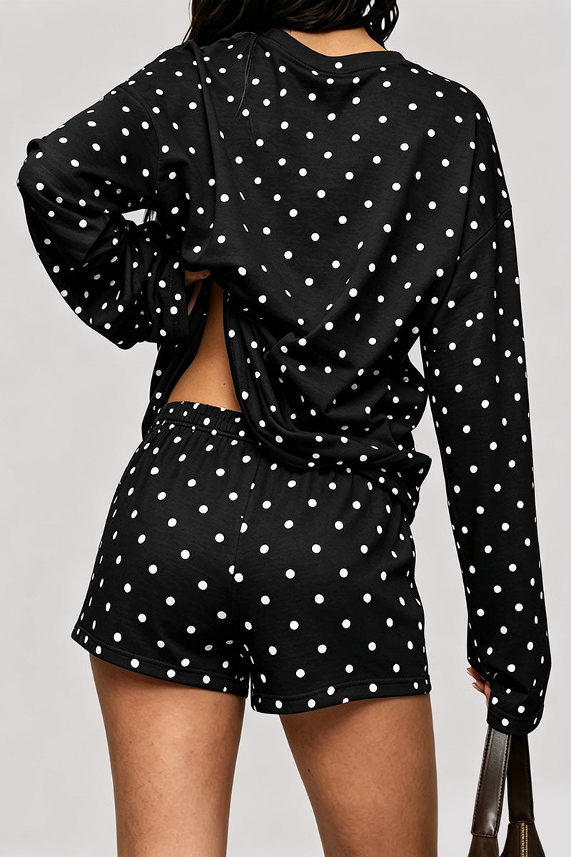 BLACK (2).jpg