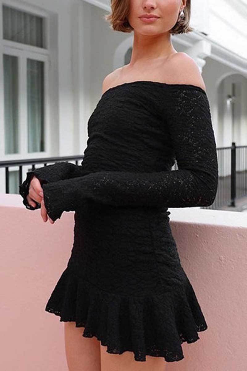 BLACK (2).jpg