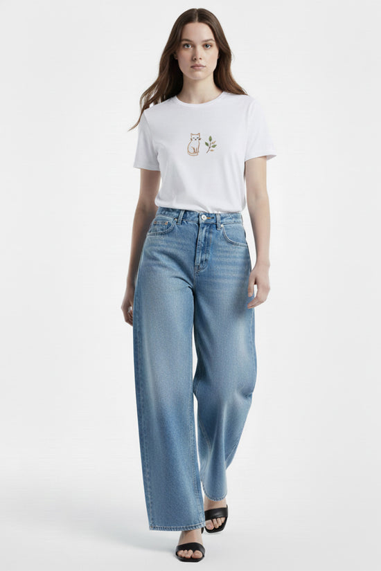 Cat & Leaf Embroidered T-Shirt