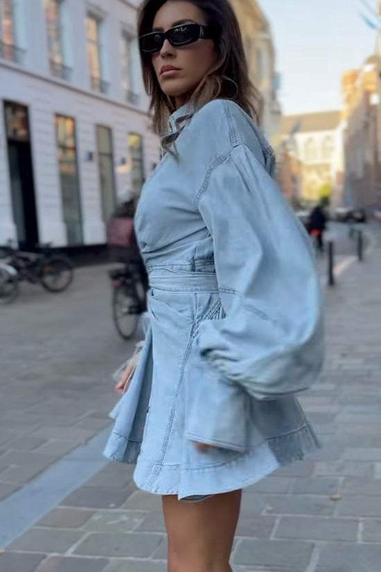 BLUE (2).jpg