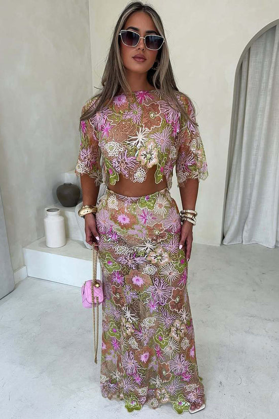 PINK (2).jpg