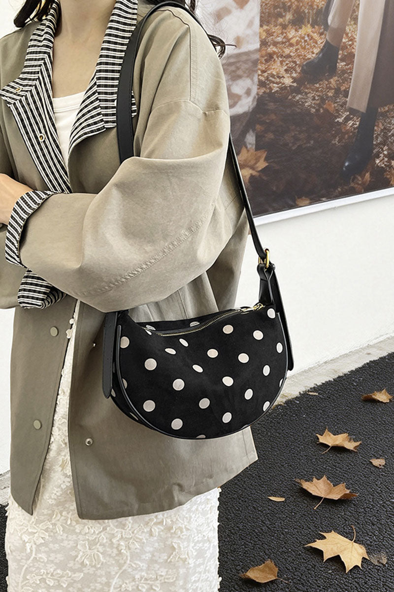BLACK (3).jpg