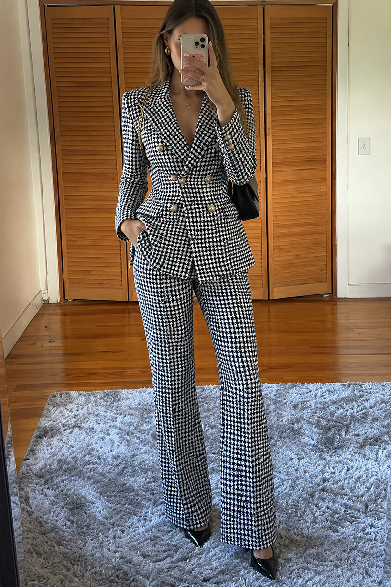 BLACK (1).jpg
