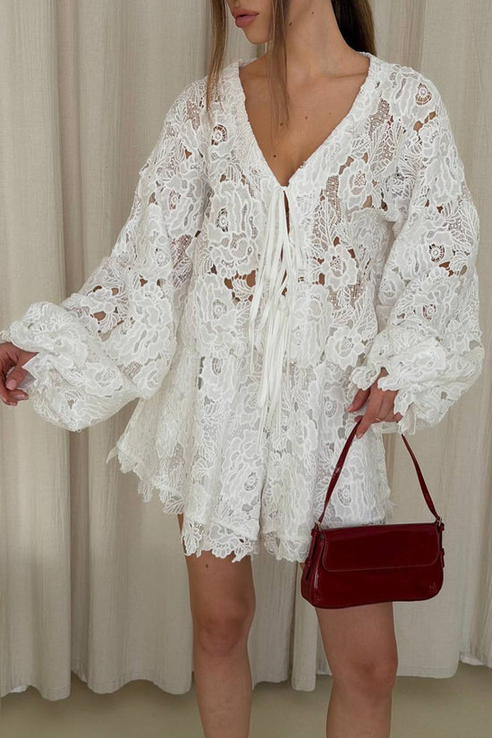 WHITE (1).jpg