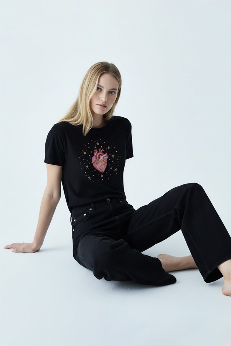 Minimal Heart Outline T-Shirt