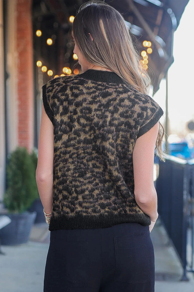 BLACK (2).jpg