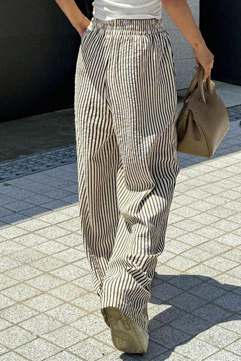 BLACK (2).jpg