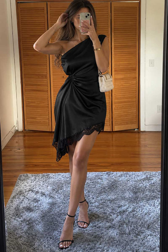 BLACK (1).jpg