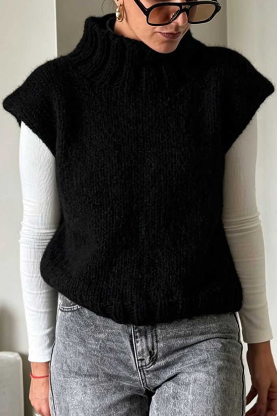 BLACK (2).jpg