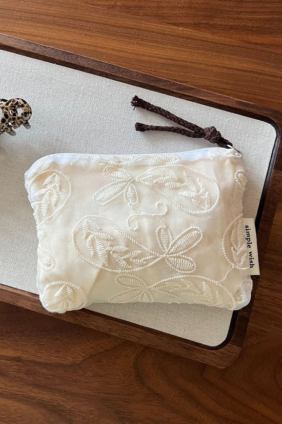 Elegant Floral Pattern Pouch