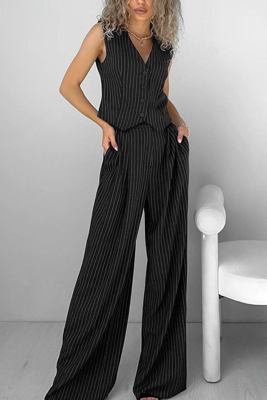 BLACK (2).jpg