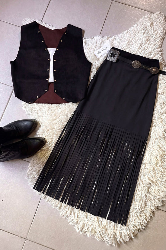 BLACK (3).jpg