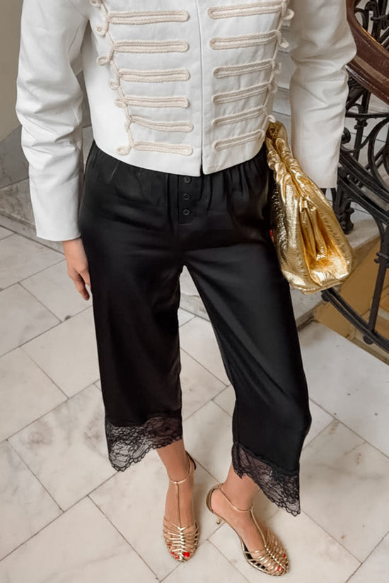 BLACK (6).jpg