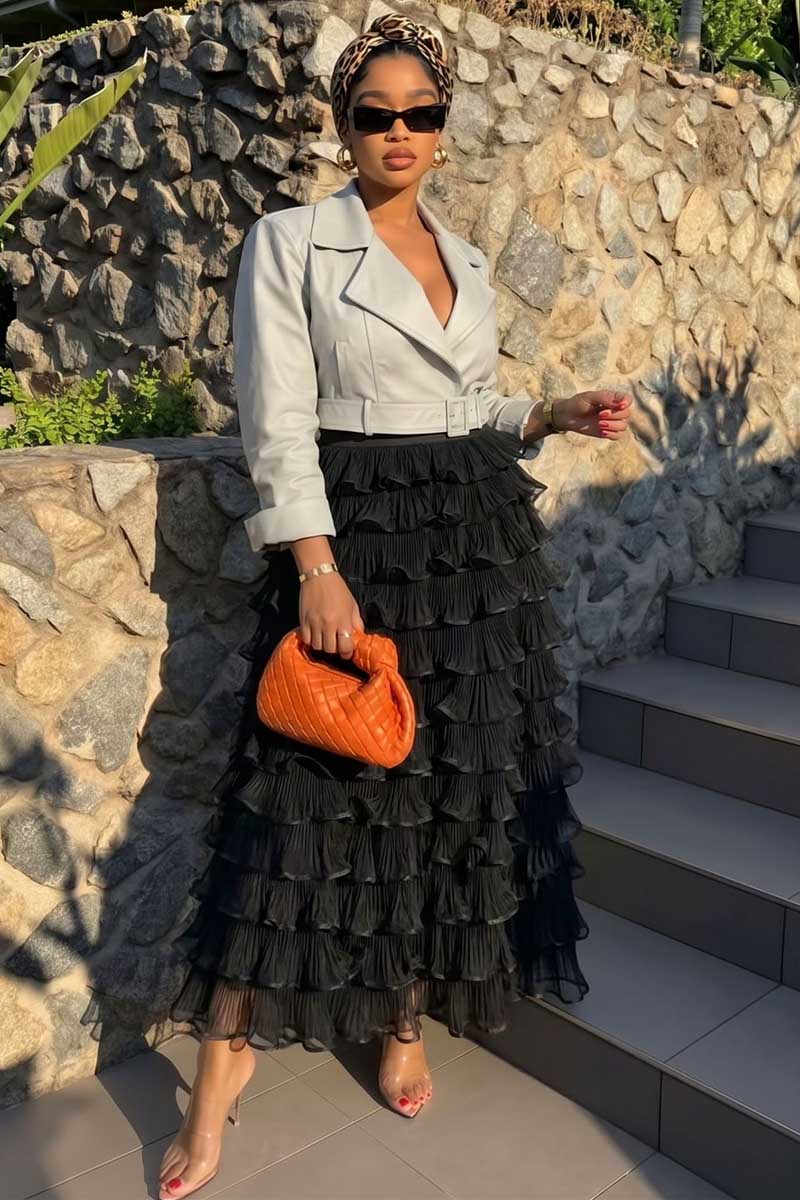 BLACK (1).jpg
