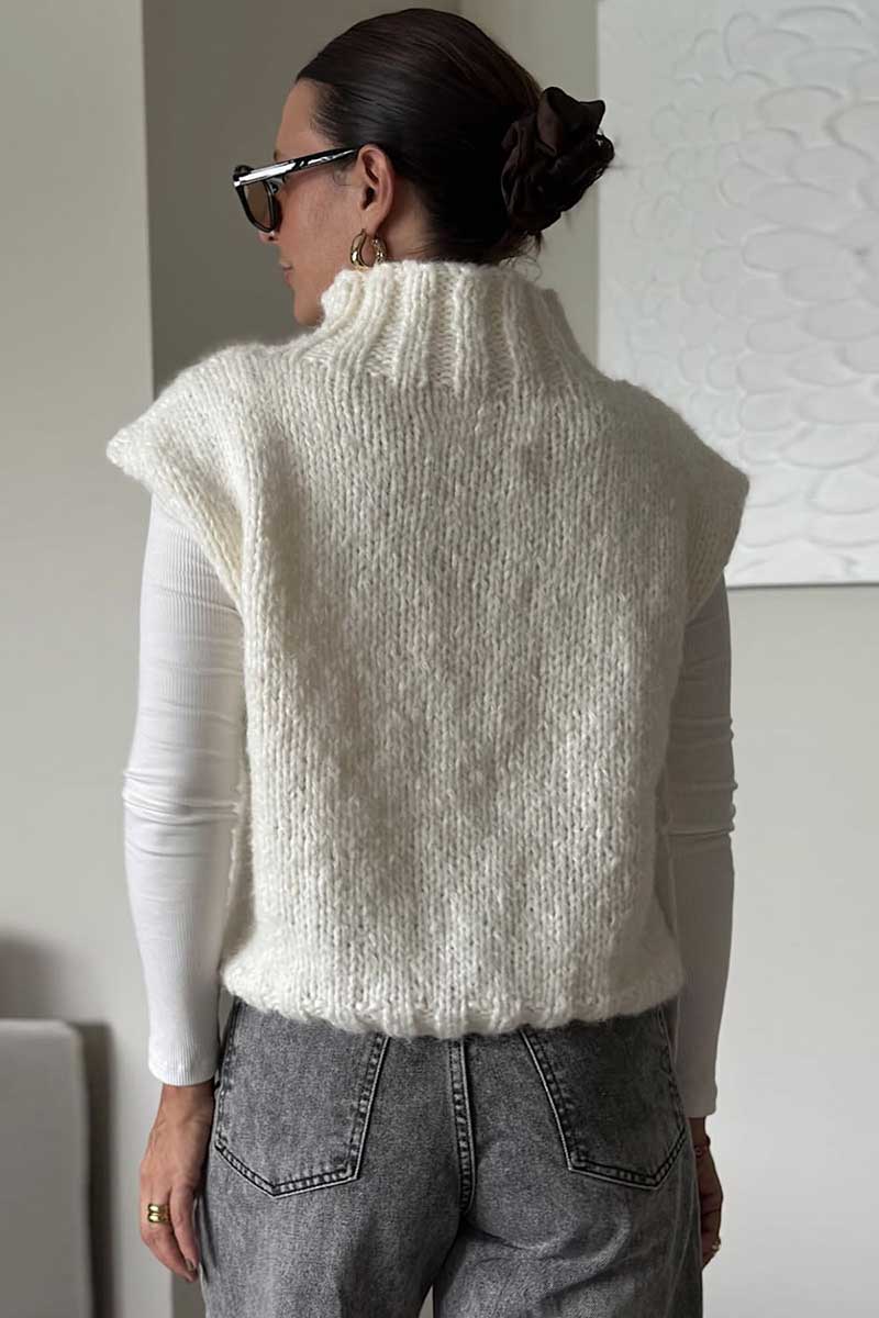 WHITE (2).jpg