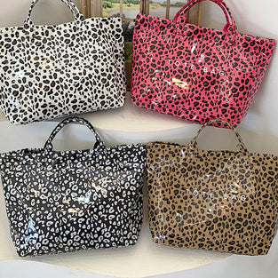Chic Leopard Print Tote Bag