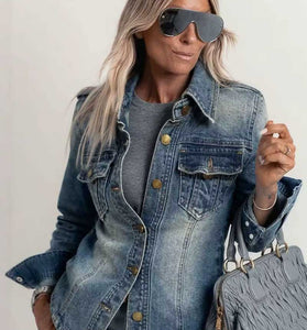 BLUE (1).jpg