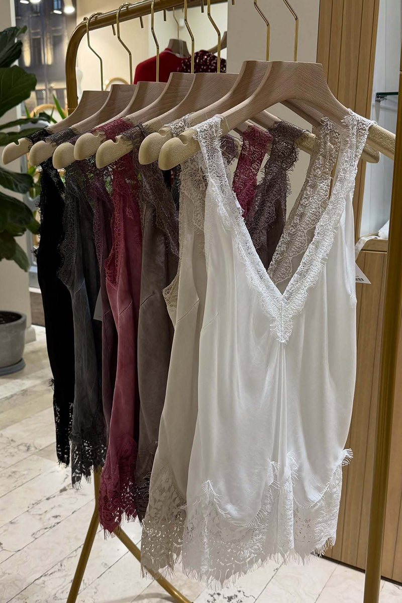 WHITE (2).jpg