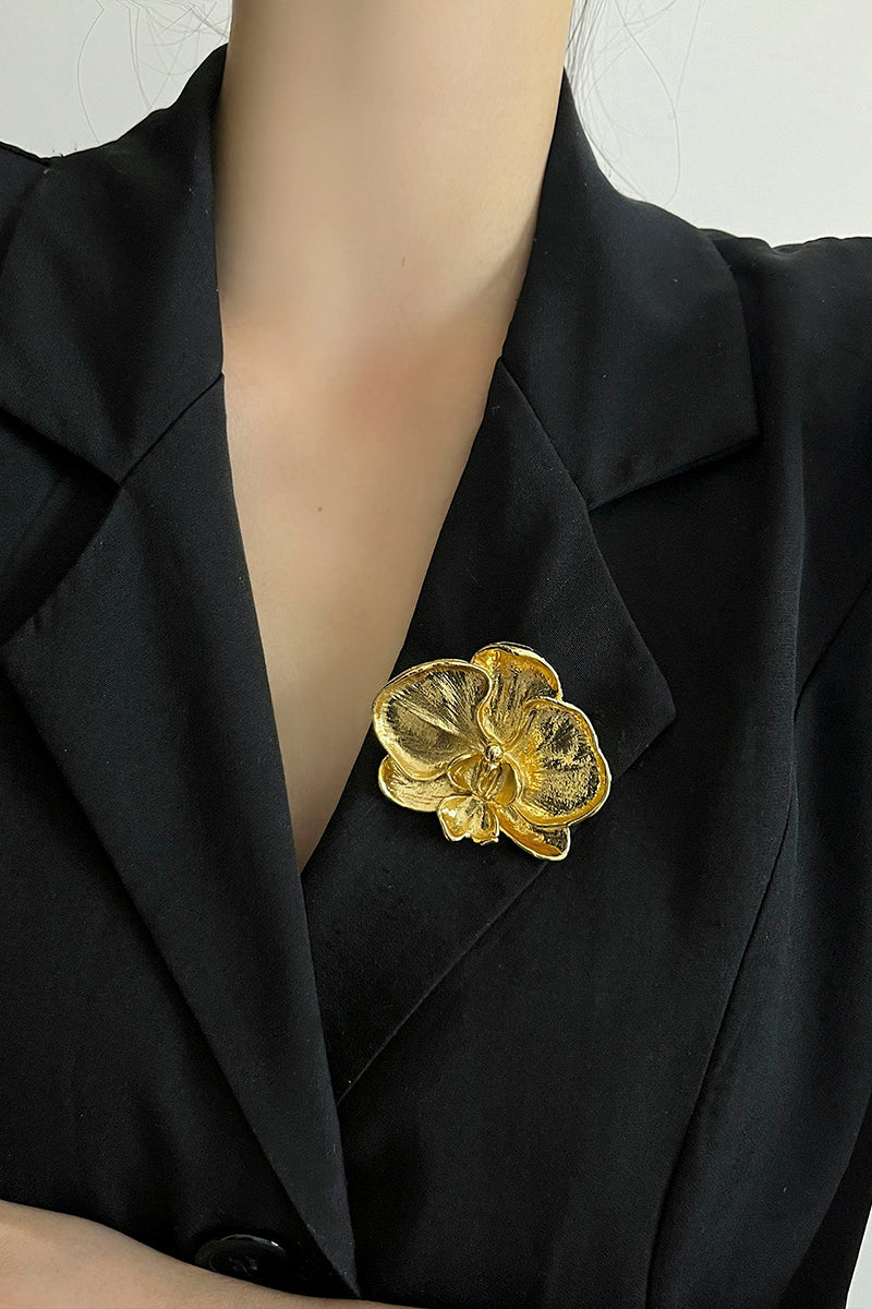 Elegant Floral Gold Brooch