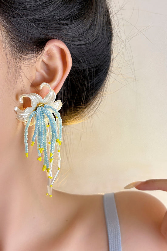 Twisting Bead Flower Earrings