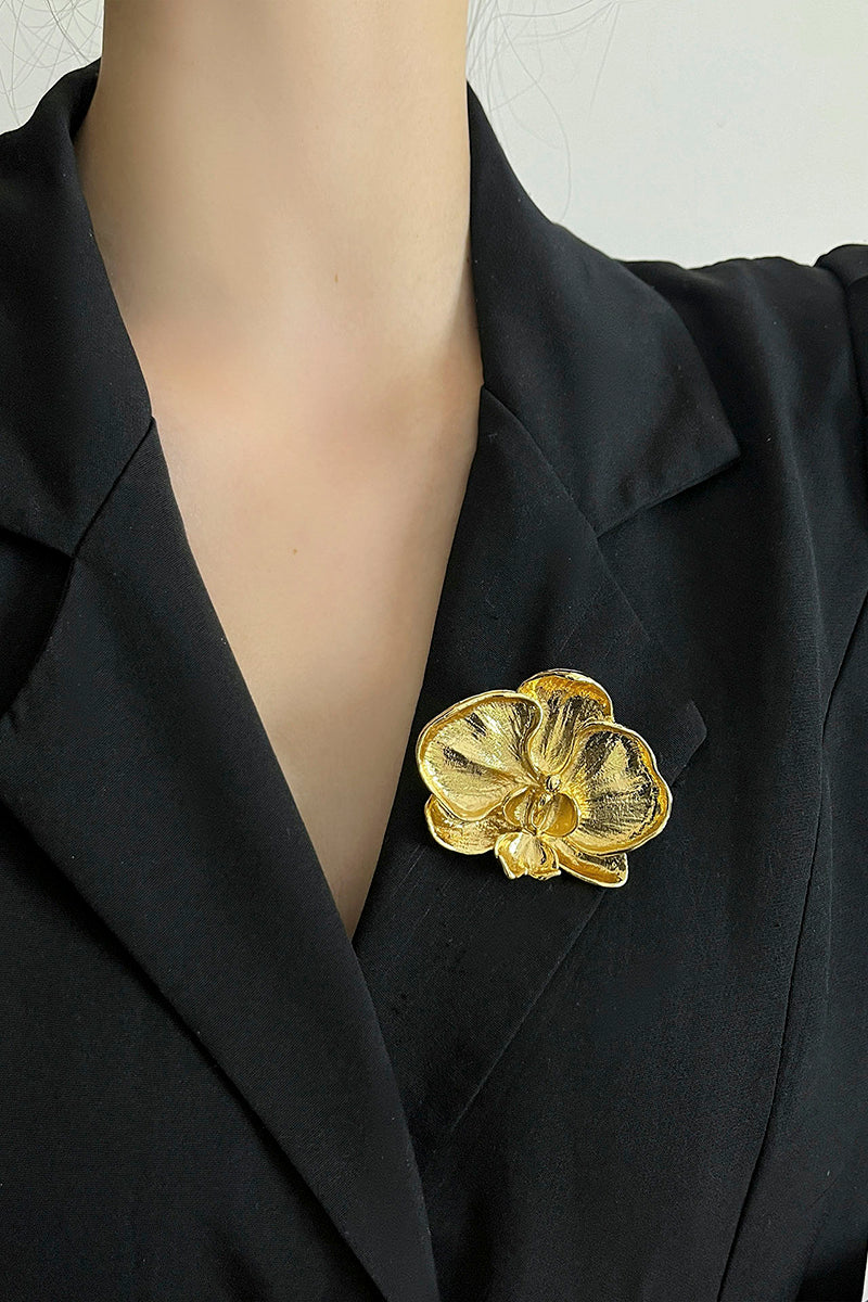 Elegant Floral Gold Brooch