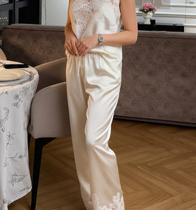 BEIGE (1).jpg