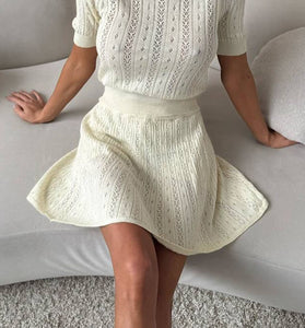 BEIGE (1).jpg